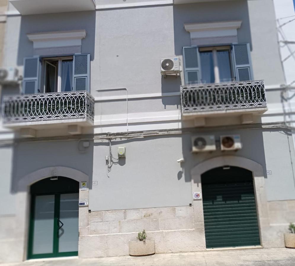 B&B La Reggia Del Sol Trani Eksteriør billede