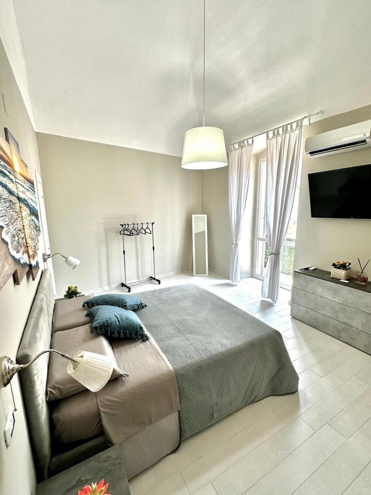 B&B La Reggia Del Sol Trani Eksteriør billede